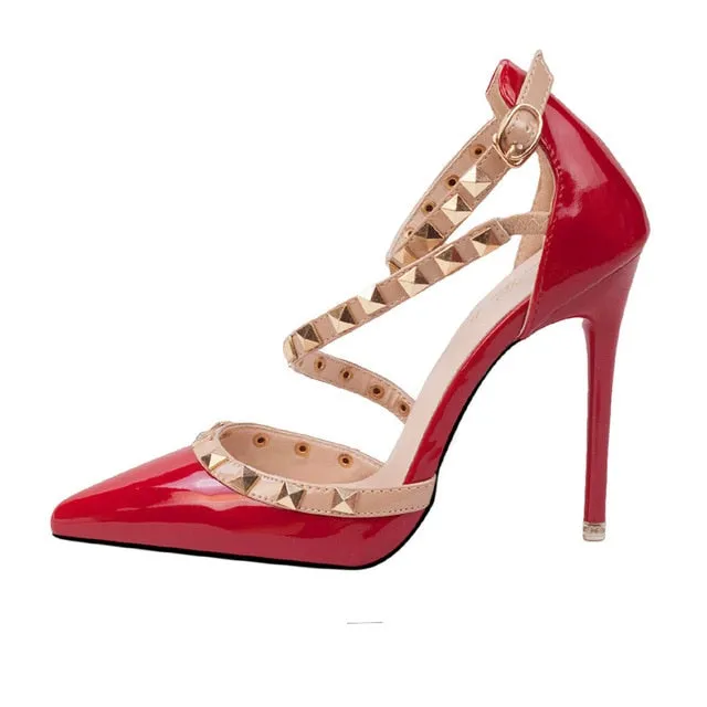 Cut-Outs Party Pumps