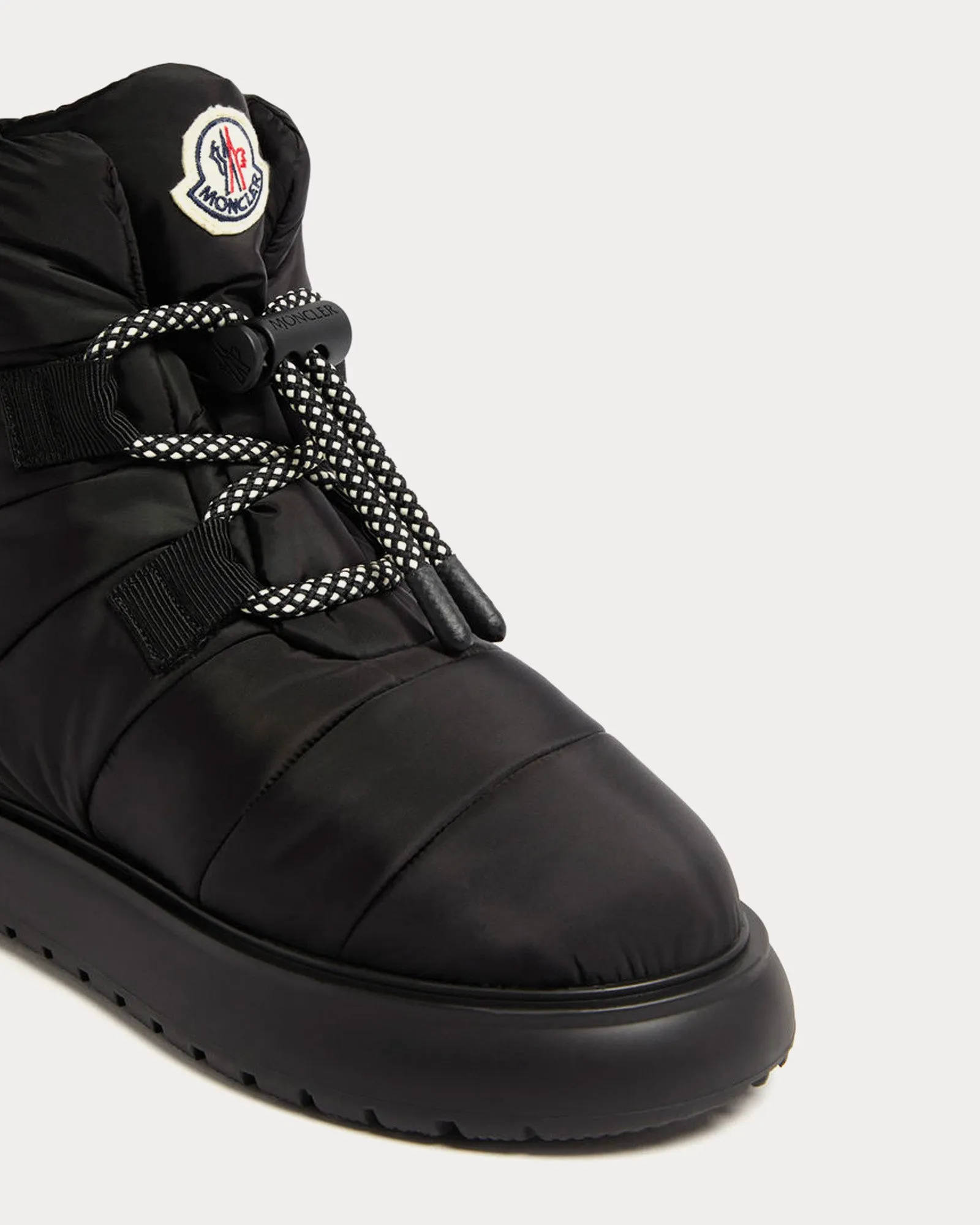 Gaia Pull Black Ankle Boots