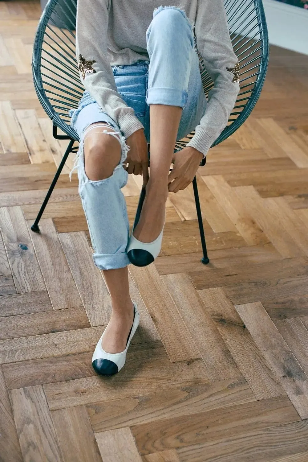 Harrow - White with Black Cap Ballerinas