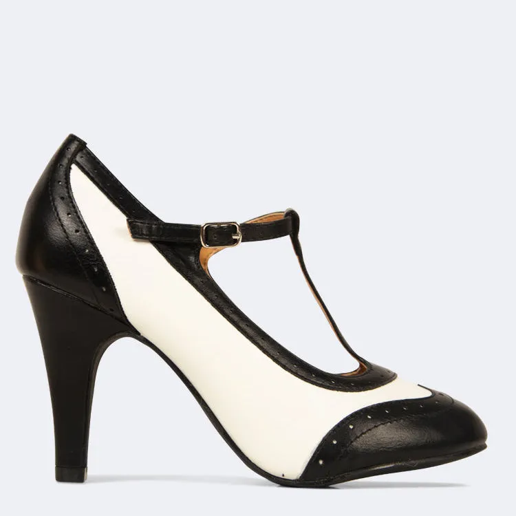 Strap Round Toe Retro Oxford Pumps