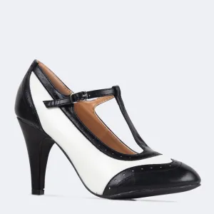 Strap Round Toe Retro Oxford Pumps